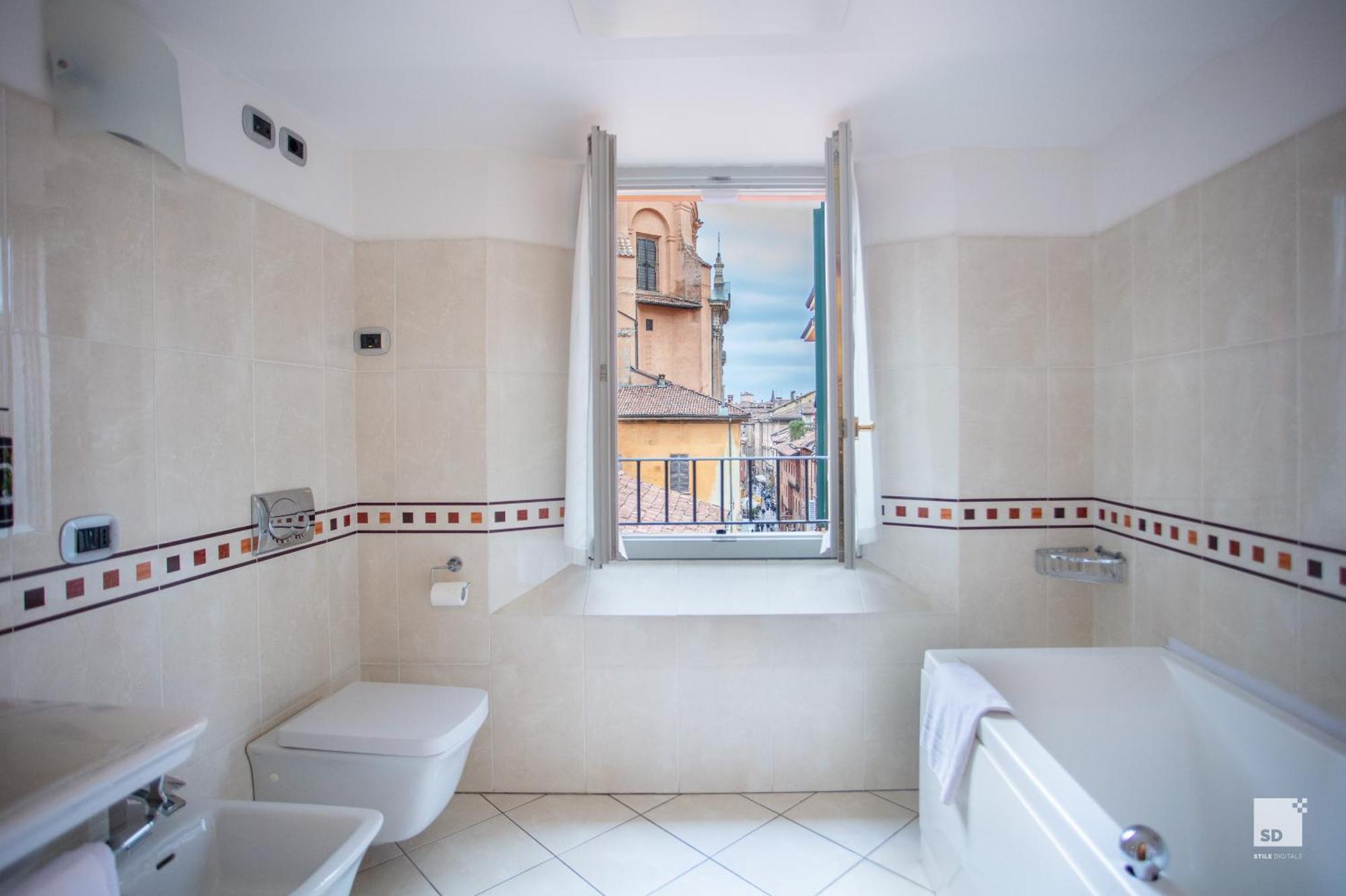 Urbanicooh Asinelli - Balcony On Piazza Maggiore Болонья Экстерьер фото